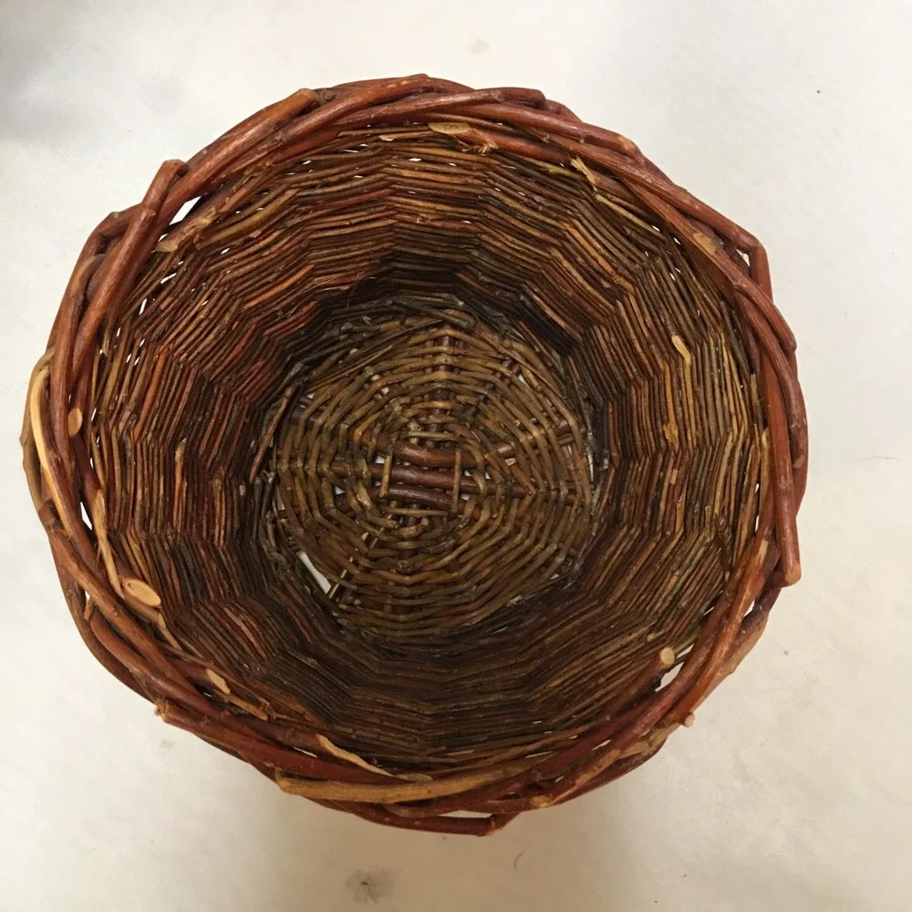 Woven Wicker Basket Home Decor Small Brown‎ Rustic Grapevine Style Bohemian
